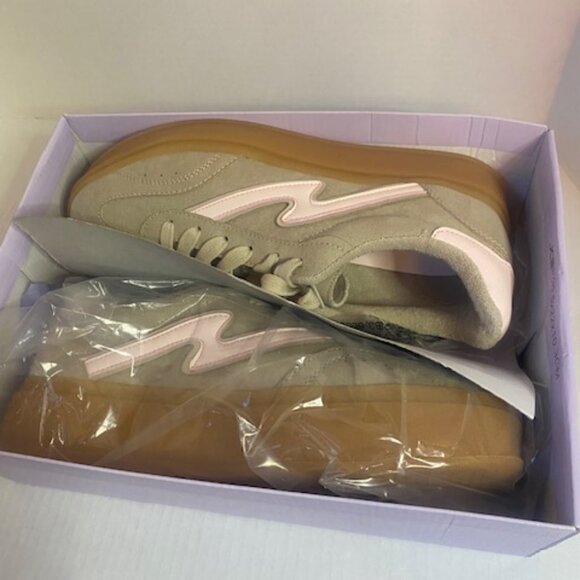 Madden Girl Mightty Platform Sneaker, size 10 (NEW) - Picture 1 of 6